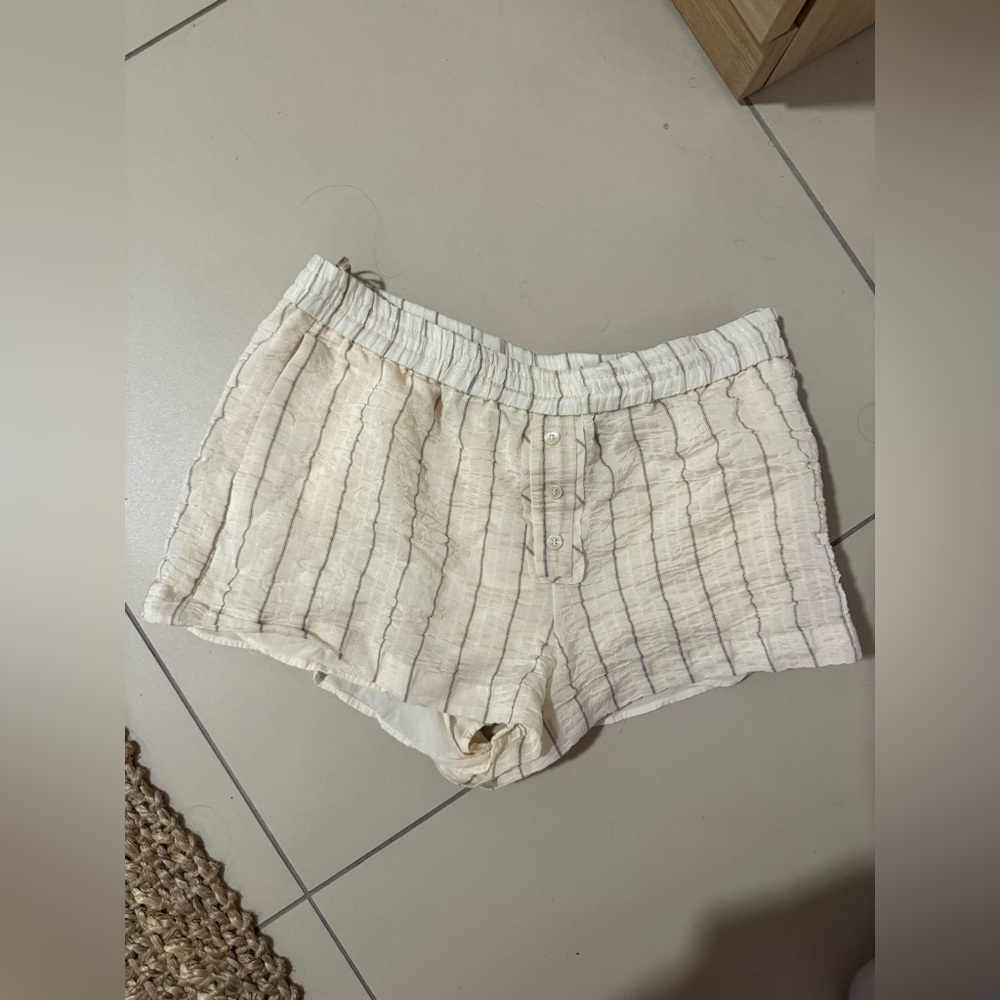 Zara Cream and Black Striped Shirt and short - Picture 10 of 16